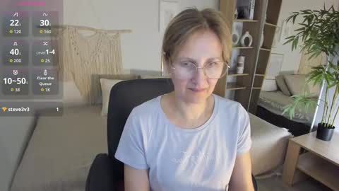 Paris online show from 09/21/25, 07:59