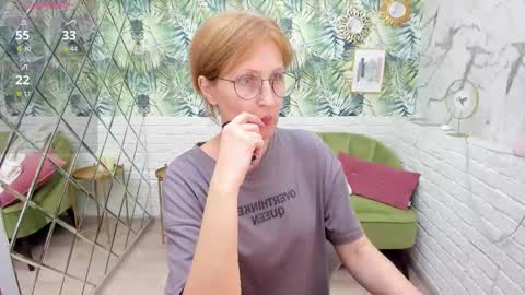 Snapshot of paris_cherry chatting on 03/09/26, 06:23 Paris online show from 03/09/26, 06:23
