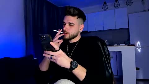 Paris online show from 12/02/25, 07:53