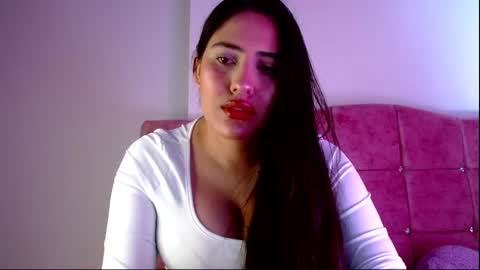 Snapshot of paris_love69 chatting on 01/26/25, 04:51 Paris online show from 01/26/25, 04:51