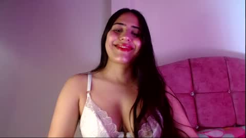 Snapshot of paris_love69 chatting on 02/02/25, 05:10 Paris online show from 02/02/25, 05:10