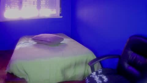 paris_vixen13 online show from 03/12/25, 06:44