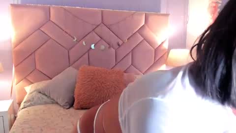 Snapshot of pariscotton chatting on 12/10/24, 12:05 Paris online show from 12/10/24, 12:05