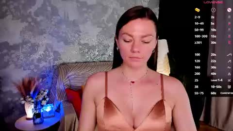 Paris online show from 07/31/26, 08:25