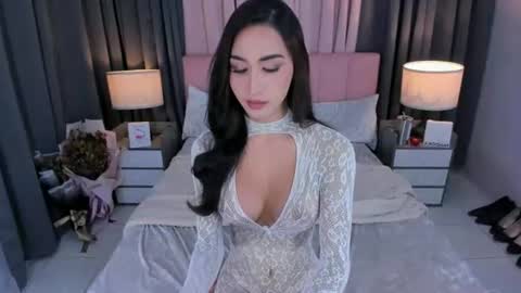 parismilker online show from 06/14/26, 10:34
