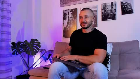 Snapshot of parker_lavine chatting on 03/28/26, 02:55 parker lavine online show from 03/28/26, 02:55