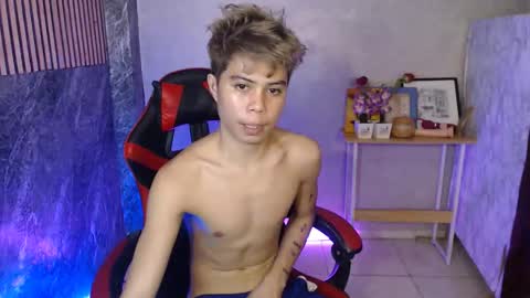 Snapshot of parkseo_yeon chatting on 10/31/25, 09:10 HENRY online show from 10/31/25, 09:10