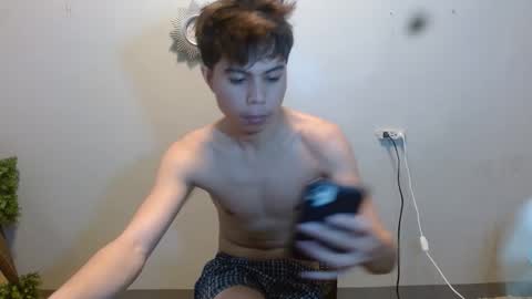 Snapshot of parkseo_yeon chatting on 01/16/26, 08:40 HENRY online show from 01/16/26, 08:40