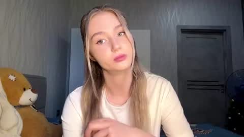 Milana online show from 07/10/26, 02:19