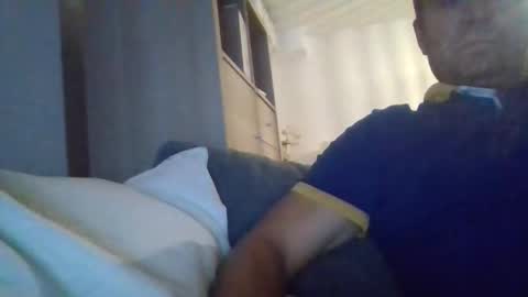 Snapshot of partouche83 chatting on 09/12/25, 06:52 partouche83 online show from 09/12/25, 06:52