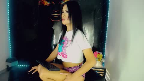 party_fre_girl online show from 05/30/26, 09:34