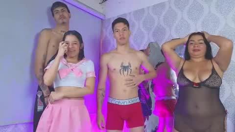 Danna online show from 11/06/25, 01:34