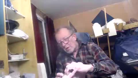 Snapshot of pascal88881 chatting on 12/09/24, 09:39 pascal88881 online show from 12/09/24, 09:39