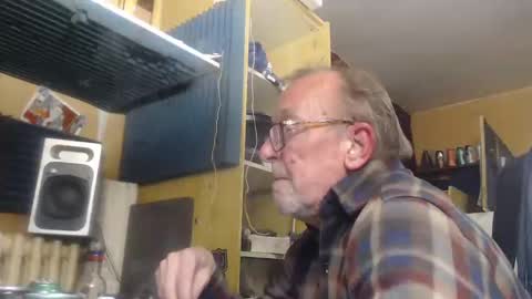 Snapshot of pascal88881 chatting on 12/09/24, 05:19 pascal88881 online show from 12/09/24, 05:19