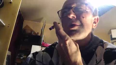 Snapshot of pascal88881 chatting on 12/22/24, 05:12 pascal88881 online show from 12/22/24, 05:12