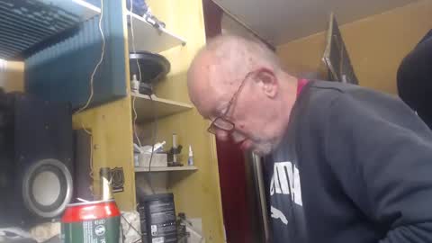 Snapshot of pascal88881 chatting on 12/25/24, 05:26 pascal88881 online show from 12/25/24, 05:26