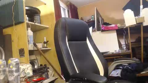 Snapshot of pascal88881 chatting on 01/05/25, 12:10 pascal88881 online show from 01/05/25, 12:10