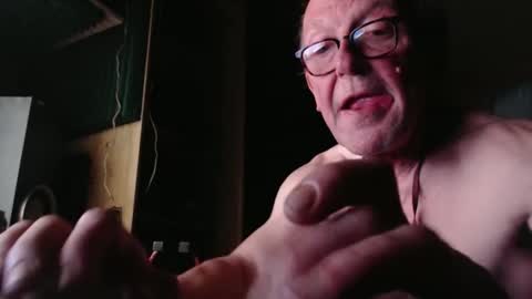 Snapshot of pascal88881 chatting on 10/13/25, 10:43 pascal88881 online show from 10/13/25, 10:43