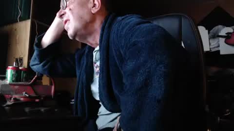 Snapshot of pascal88881 chatting on 11/01/25, 09:11 pascal88881 online show from 11/01/25, 09:11