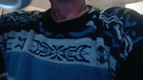 Snapshot of pascal88881 chatting on 12/15/25, 07:18 pascal88881 online show from 12/15/25, 07:18