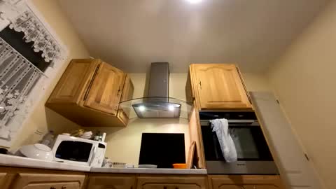 Snapshot of pascalou02 chatting on 10/20/25, 05:13 pascalou02 online show from 10/20/25, 05:13