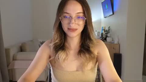 Anna online show from 07/12/26, 08:22