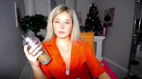 I have returned from vacation and I am glad to share my energy and emotions with you online show from 01/04/25, 03:29