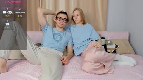 We Katrin and Moris online show from 10/11/25, 01:20