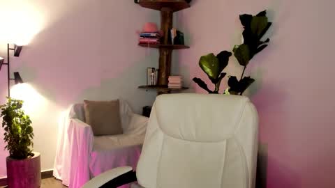 Snapshot of passionlover_ chatting on 01/17/26, 04:06 online show from 01/17/26, 04:06