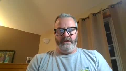 Snapshot of passporttraveler1 chatting on 12/04/24, 02:31 passporttraveler1 online show from 12/04/24, 02:31