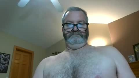 Snapshot of passporttraveler1 chatting on 12/05/24, 02:53 passporttraveler1 online show from 12/05/24, 02:53