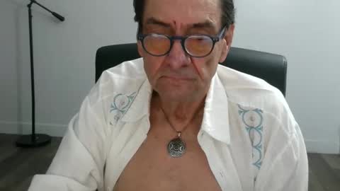 Bob online show from 11/17/25, 03:29