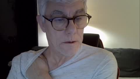 Snapshot of patrick5275 chatting on 01/16/26, 05:22 patrick5275 online show from 01/16/26, 05:22