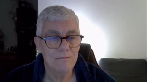 Snapshot of patrick5275 chatting on 02/11/26, 05:56 patrick5275 online show from 02/11/26, 05:56