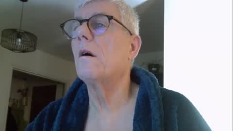 Snapshot of patrick5275 chatting on 02/16/26, 05:14 patrick5275 online show from 02/16/26, 05:14