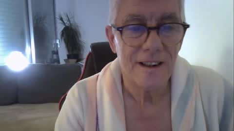 Snapshot of patrick5275 chatting on 04/22/26, 05:10 patrick5275 online show from 04/22/26, 05:10