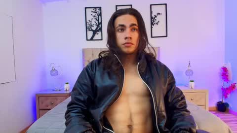 Patrick online show from 10/03/25, 05:48