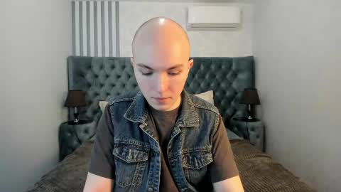 Snapshot of patrickbevy chatting on 05/27/26, 01:57 Patrick online show from 05/27/26, 01:57