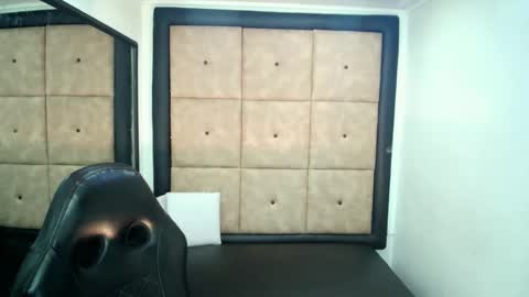 Snapshot of patrickxx_1 chatting on 10/02/25, 02:29 PatrickXX 1 online show from 10/02/25, 02:29