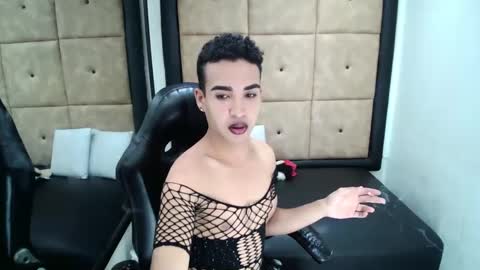 Snapshot of patrickxx_1 chatting on 10/11/25, 07:12 PatrickXX 1 online show from 10/11/25, 07:12