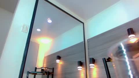 Snapshot of patrickxx_1 chatting on 10/31/25, 08:54 PatrickXX 1 online show from 10/31/25, 08:54