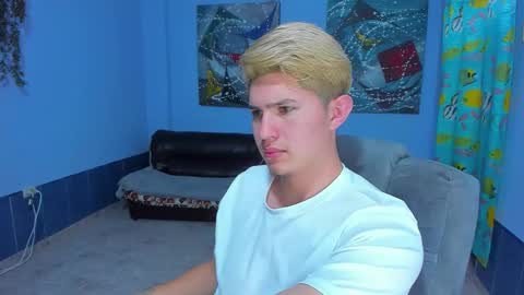 Snapshot of patrik027 chatting on 10/08/25, 08:45 .... online show from 10/08/25, 08:45