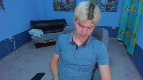 Snapshot of patrik027 chatting on 11/29/25, 07:00 .... online show from 11/29/25, 07:00