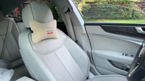 Snapshot of patry333 chatting on 09/19/25, 04:58 Andreea online show from 09/19/25, 04:58