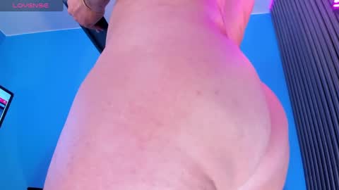 Hi  Pvt open Moans from lovense  tell me  Fav   113366 Especial level 33 online show from 12/31/24, 06:24