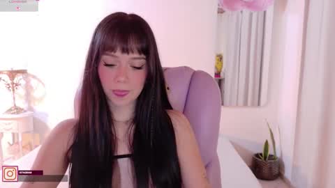 Snapshot of pau_cute chatting on 03/25/26, 04:29 Sofa online show from 03/25/26, 04:29