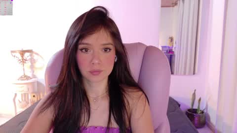 Snapshot of pau_cute chatting on 04/06/26, 04:32 Sofa online show from 04/06/26, 04:32