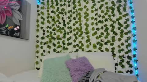 paulina online show from 09/15/25, 02:00