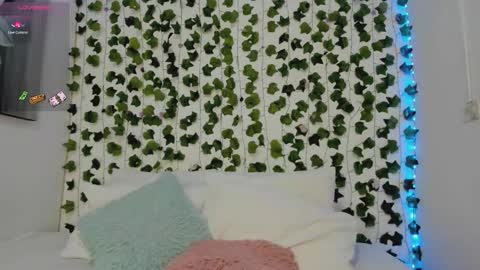 paulina online show from 09/17/25, 01:51