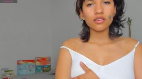 Snapshot of pau_heart chatting on 01/16/25, 08:43 Paulina        online show from 01/16/25, 08:43